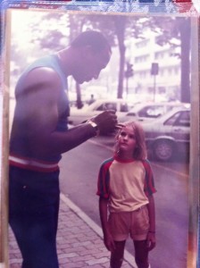 Giorgia Scarpa e l'auto grafo di Darryl Dawkins