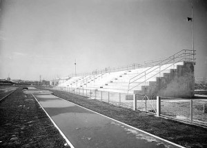 Le tribune della Pista di Atletica di San Giuliano (1958, Archivio La Fenice Asd))