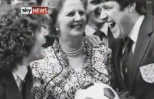 Keegan, la Thatcher e Hughes. Foto di Sky News