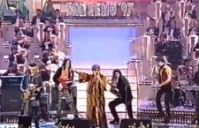 I Pitura Freska cantano "Papa Nero" a Sanremo '97 (imm. Rai)